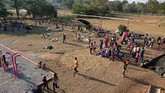 Kelompok itu kini terhambat di wilayah Oaxaca, Meksiko, dan tak bisa mencapai perbatasan. (REUTERS/Jose de Jesus Cortes)