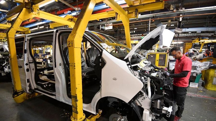Produksi mobil di RI belum maksimal.
