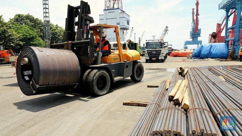 Pertumbuhan konsumsi baja pada tahun 2018 ditargetkan mencapai tujuh persen.