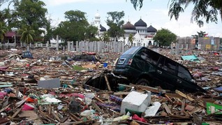 'Indonesia Sempat Alami Tsunami Setinggi 100 Meter'