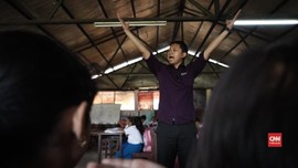 Bakti Ajat untuk Pendidikan Anak-anak