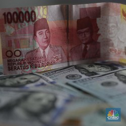 Rupiah Hijau di Kurs Tengah BI, Juara Asia di Pasar Spot!