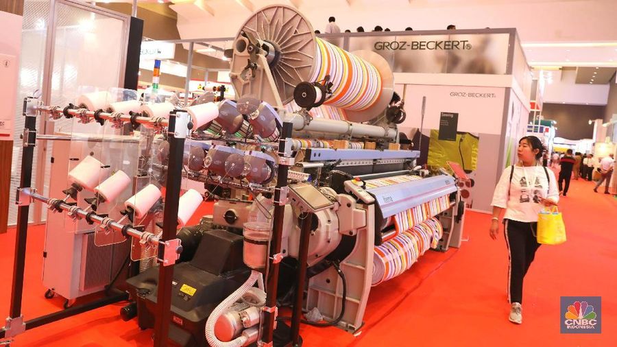 Pameran yang menghadirkan 900 perusahaan dari perusahaan lokal dan 23 mancanegara yang bergerak dalam industri tekstil dan garmen.