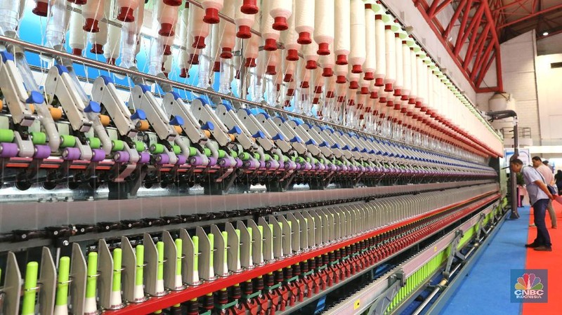 Pameran yang menghadirkan 900 perusahaan dari perusahaan lokal dan 23 mancanegara yang bergerak dalam industri tekstil dan garmen.