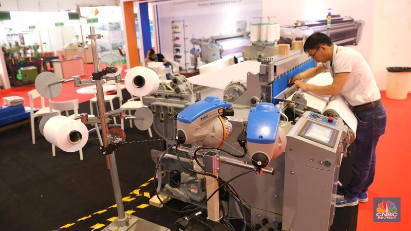 Pameran yang menghadirkan 900 perusahaan dari perusahaan lokal dan 23 mancanegara yang bergerak dalam industri tekstil dan garmen.