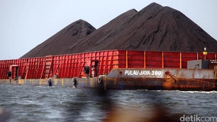 batu bara kapal tongkang