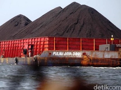 batu bara kapal tongkang