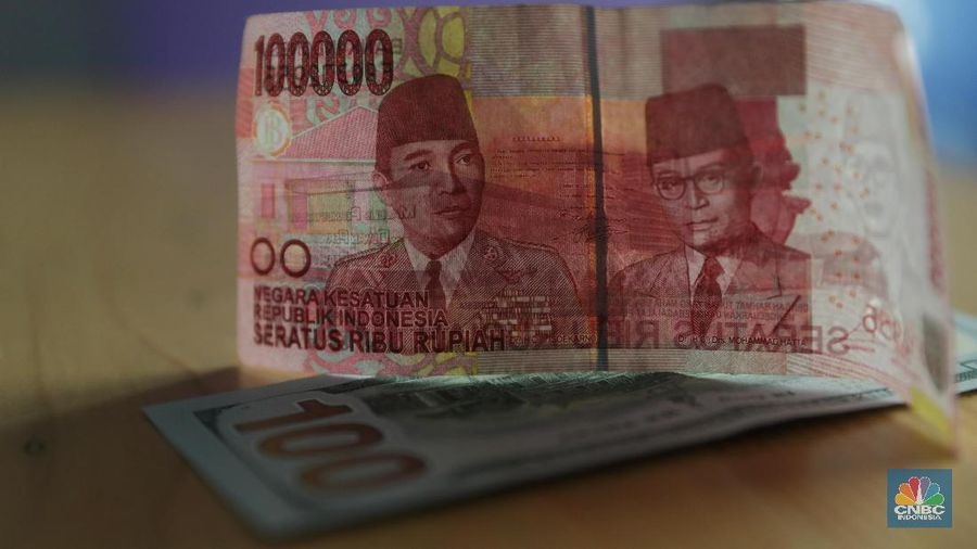 Nilai tukar rupiah hari ini melemah tipis 0,07% dibandingkan posisi penutupan perdagangan hari sebelumnya.