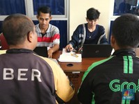 Aplikasi Uber Beralih ke Grab Hari Ini