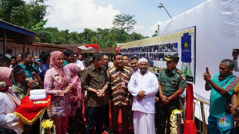 Dalam 12 tahun terakhir, Kementerian ESDM membangun 1.782 sumur bor air tanah yang dapat melayani sekitar 5 juta jiwa.