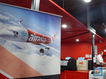 Ada Perosotan Setinggi 3 Lantai Di Markas Airasia Redq