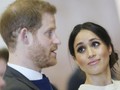 Serba Biru Busana Meghan Markle yang Menggoda