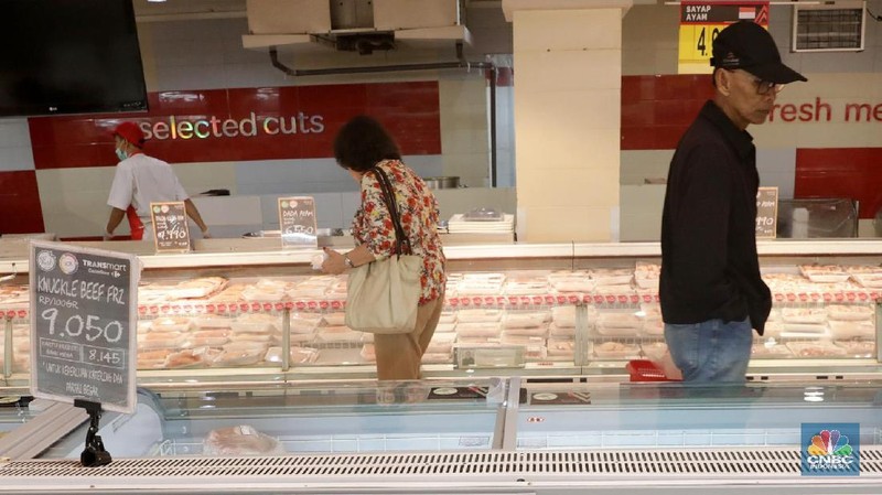 Target kapal angkut ternak itu adalah sebanyak 65.000 ekor sapi sepanjang tahun ini dari NTT dikiriim ke berbagai wilayah.