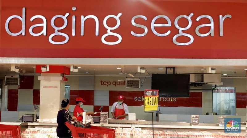 Target kapal angkut ternak itu adalah sebanyak 65.000 ekor sapi sepanjang tahun ini dari NTT dikiriim ke berbagai wilayah.