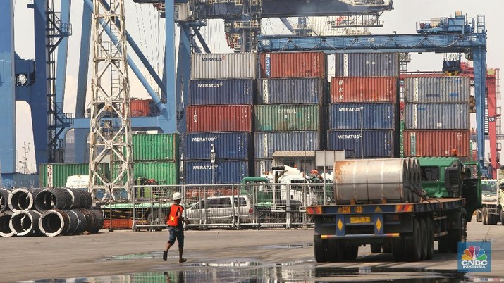 Suasa Pelabuhan Tanjung Priok
foto : CNBC Indonesia/ Andrean Kristianto