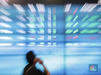 Bursa Dunia Jadi Lautan Merah, Semoga IHSG-Rupiah Bisa Kuat Hari Ini