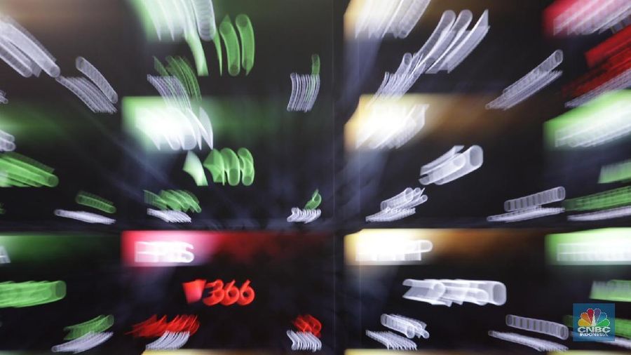 Aksi jual investor asing atas saham properti membawa IHSG ke zona merah.