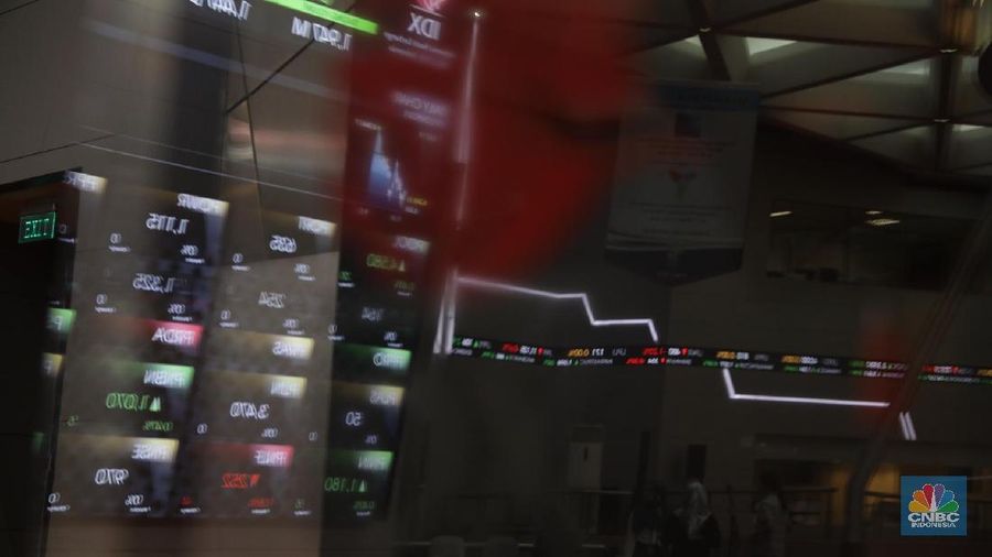 Sampai dengan akhir sesi 1, IHSG anjlok 1,85% ke level 5.967,11, titik terendah sejak 4 Desember 2017.