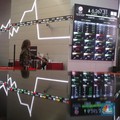 Rupiah Masih Melemah, IHSG Sesi I Koreksi 1,29%