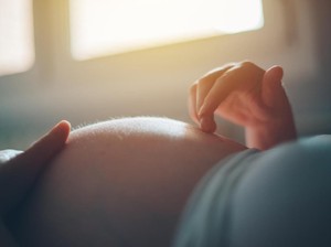 Anggi Melahirkan di Toilet SPBU, Berawal Saat Hendak Buang Air Besar