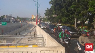 Underpass Mampang Dibuka, Simpang Kuningan Masih Padat