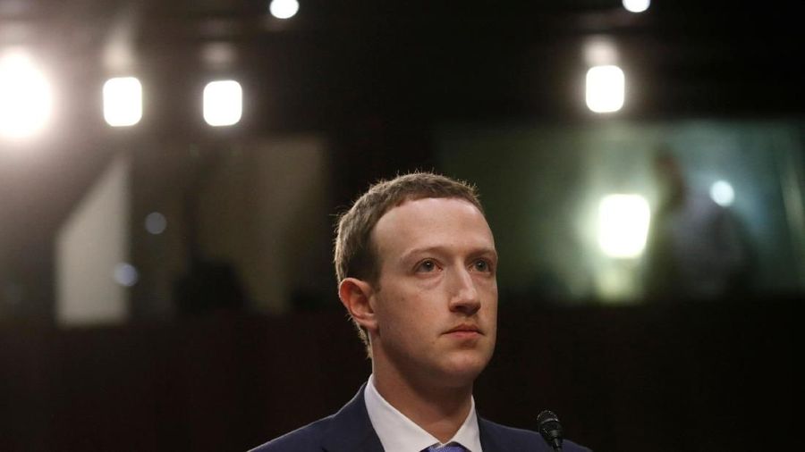 Mark Zuckerberg, berencana untuk mengintegrasikan alat obrolan di tiga aplikasi.