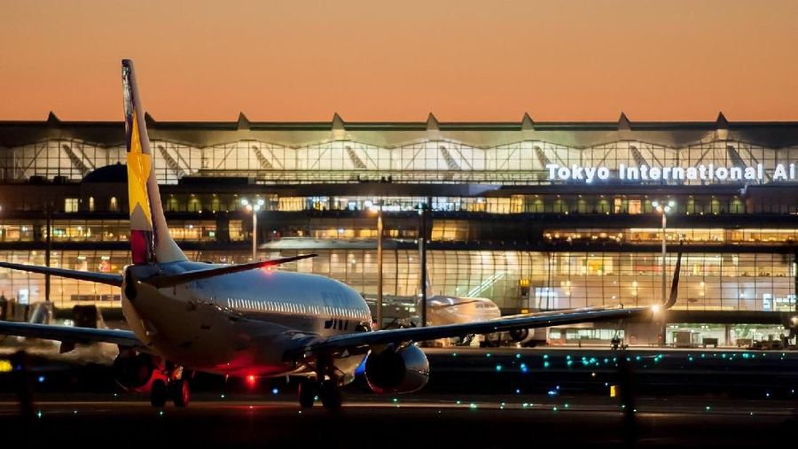 Tokyo Haneda International Airport (Japan)
foto : https://jw-webmagazine.com