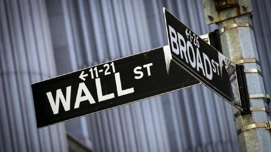 Street signs for Wall St. and Broad St. hang at the corner outside the New York Stock Exchange March 24, 2015. Street signs for Wall St. and Broad St. hang at the corner outside the New York Stock Exchange March 24, 2015. REUTERS/Brendan McDermid
