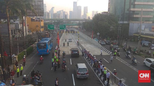 Underpass Diujicoba, Macet di Mampang Terurai