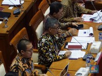 Ketua OJK Buka-bukaan Soal Bank Muamalat dan Minna Padi