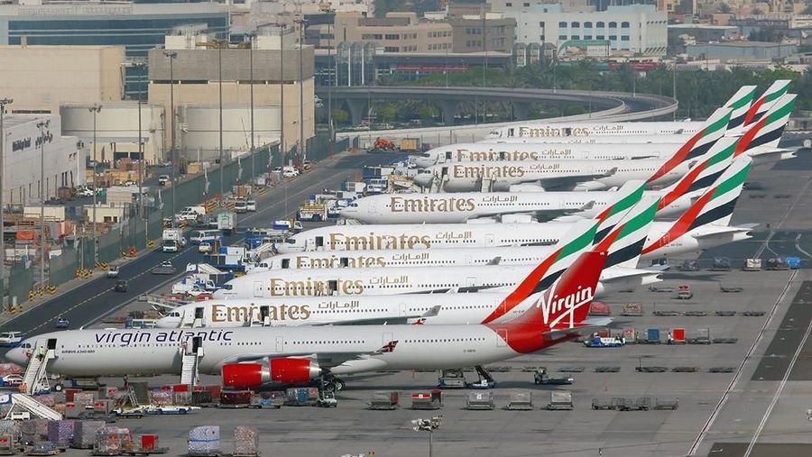 Bandara Internasional Dubai mengalami penutupan selama 15 menit pada hari Minggu (22/9/19) karena sebuah drone yang mencurigakan terbang di sekitar bandara