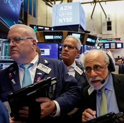 Dow Futures Turun 190 Poin, Awas Wall Street Dilanda Koreksi!