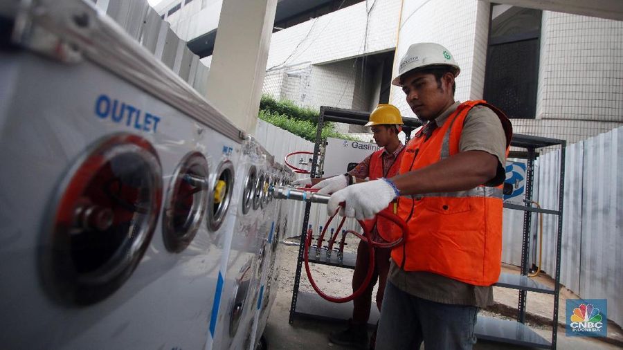 Pembentukan holding migas berlanjut dengan masuknya Pertagas ke PGN. Dengan skema akuisisi, PGN dan Pertagas akan mulai sinkronisasi proyek.