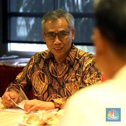 Ketua OJK: Sudah Tidak Ada Bank yang Tambah Kantor Cabang
