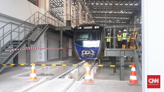 Pembangunan Fasilitas MRT Tinggal Interior-interior Stasiun