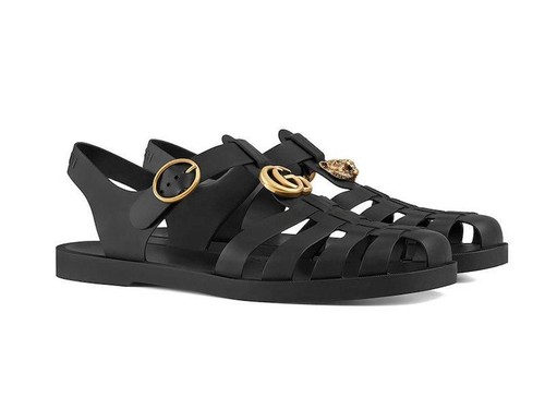Dirilis Gucci, Sepatu Jeli RP 7,5 Juta Ini Diprediksi Jadi Tren 2018 Dirilis Gucci, Sepatu Jeli RP 7,5 Juta Ini Diprediksi Jadi Tren 2018