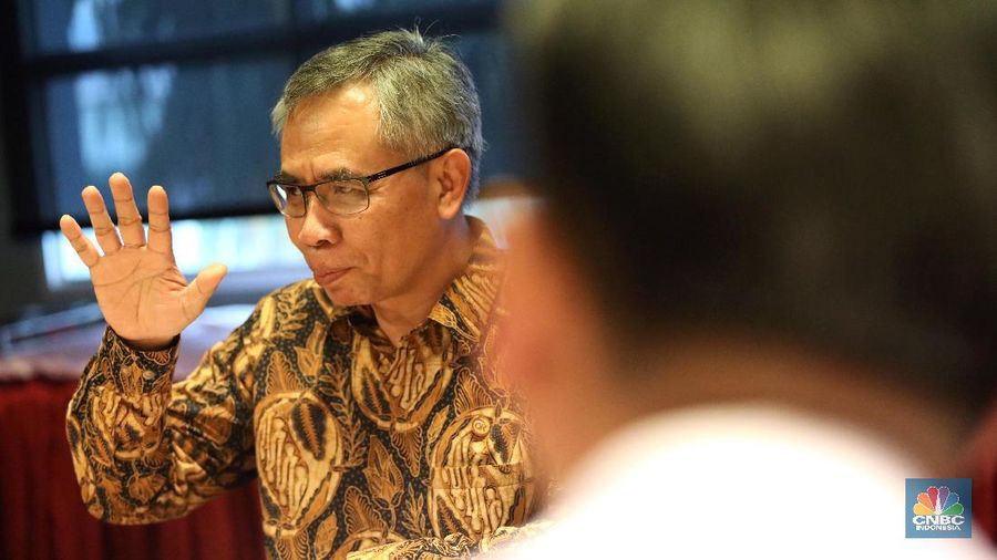 Ketua Dewan Komisioner OJK Wimboh Santoso memaparkan kondisi perekonomian dunia yang saat ini mengalami guncangan.