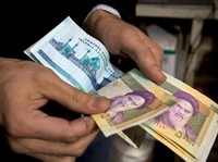 Krisis Memburuk, Real Iran di Level Terlemah dalam Sejarah