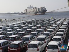 FOTO: Ratusan Ribu Mobil Diimpor Melalui Pelabuhan Ini