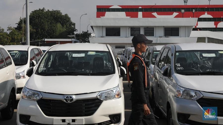 Penjualan mobil pada Januari-Desember 2019 mencapai 1.026.921 unit. Nilai itu turun 10,8% dibandingkan realisasi tahun sebelumnya yang tercatat 1.151.413 unit.
