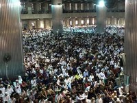 Kapan Malam Isra Mikraj 27 Rajab 2025? Ini Tanggal dan Amalannya