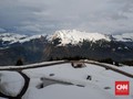 Bermalam di Puncak Grand Massif