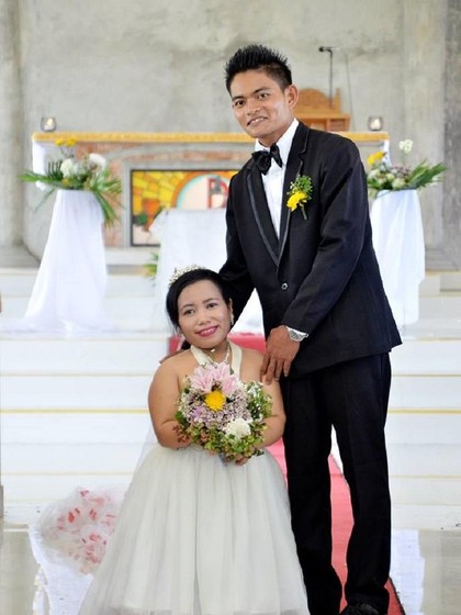 Buktikan Cinta Tak Pandang Fisik, Foto Pernikahan Pasangan Ini Viral Buktikan Cinta Tak Pandang Fisik, Foto Pernikahan Pasangan Ini Viral