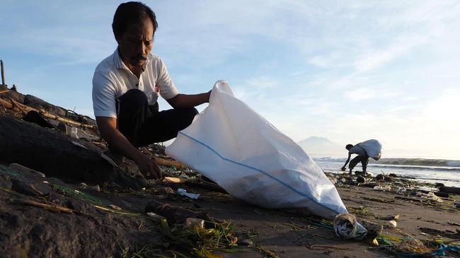 Kurangi Sampah Plastik, Sri Mulyani Beri Rp93 M ke 10 Pemda