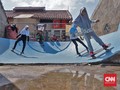 Serunya Bermain 'Skateboard' di Atap Rumah
