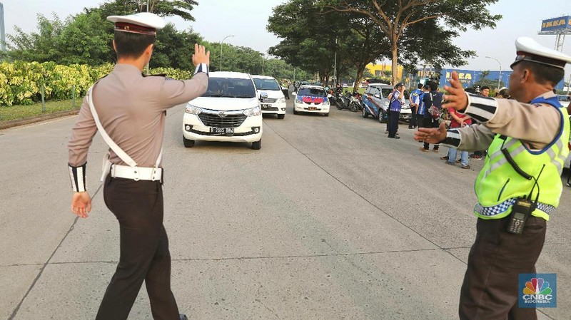 Kebijakan ganjil-genap dilaksanakan di dua gerbang tol, yakni Kunciran 2 dan Tangerang 2 arah Jakarta.
