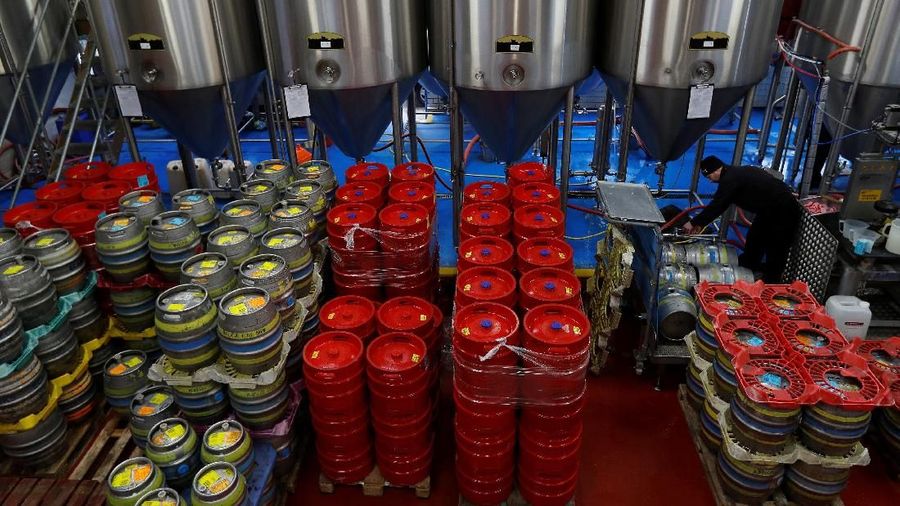 Pabrik bir Windsor & Eaton Brewery merilis bir edisi spesial di hari pernikahan Pangeran Harry dan Meghan Markle.
