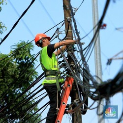 Rupiah Melemah, PLN Tunda Terbitkan Global Bond