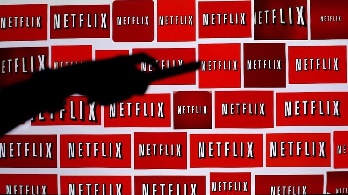 FILE PHOTO: The Netflix logo is shown in this illustration photograph in Encinitas, California, U.S., on October 14, 2014.   REUTERS/Mike Blake/File Photo                         GLOBAL BUSINESS WEEK AHEAD