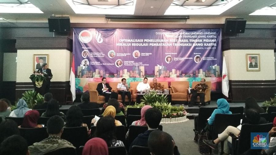 Transaksi tunai menggunakan uang kartal (cash) di seluruh wilayah Indonesia akan resmi dibatasi sebesar Rp 100 juta.